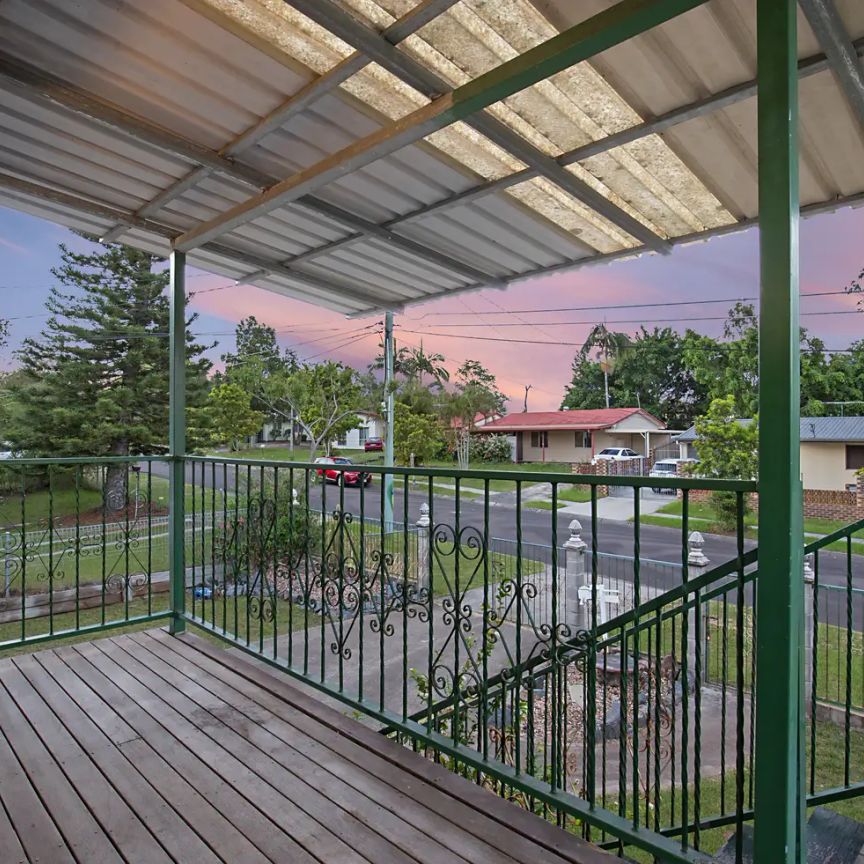 10 Yvonne Drive, Boronia Heights QLD 4124 - Photo 1