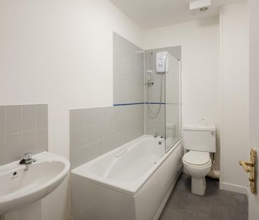 1 Bed Flat - Photo 6