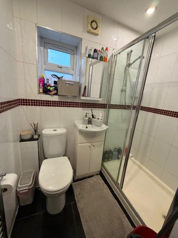 1 bedroom ground floor flat to rent - Photo 4