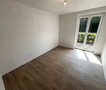 Nieuwbouw gelijkvloers appartement met 2 slaapkamers en 2 autostaan... - Photo 5
