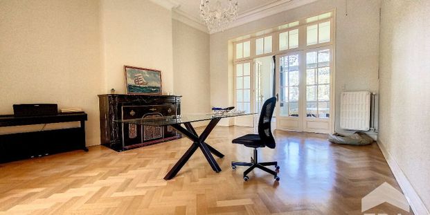 Appartement te huur in Etterbeek voor € 1.250 met 1 slaapkamer - Photo 1