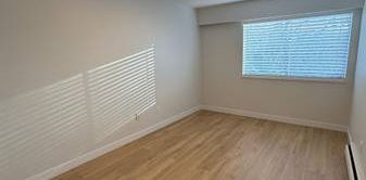 Fully Renovated 1 Bedroom - Photo 2