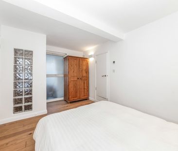 1 Bed Flat, Lee High Road, SE12 - Photo 3