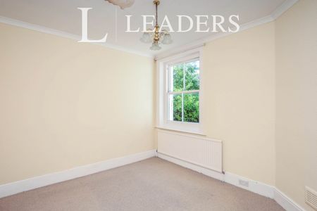2 bedroom apartment to rent Wilmington Square, Eastbourne, BN21 - Photo 3