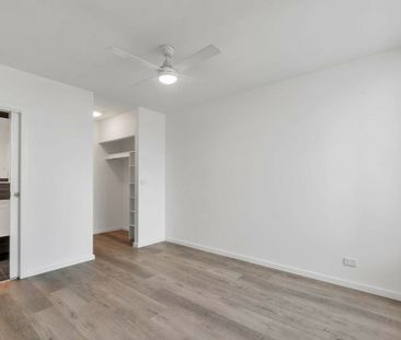 Contemporary Living in the Heart of Franklin - Photo 4