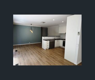 Stylish & Low-Maintenance Living in Prime Greensborough Location - Photo 5