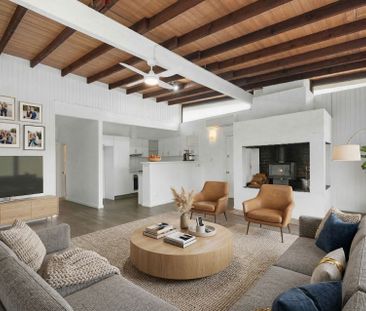 Spacious, Light-Filled Flat with Stunning 180 Leafy Views - Photo 2