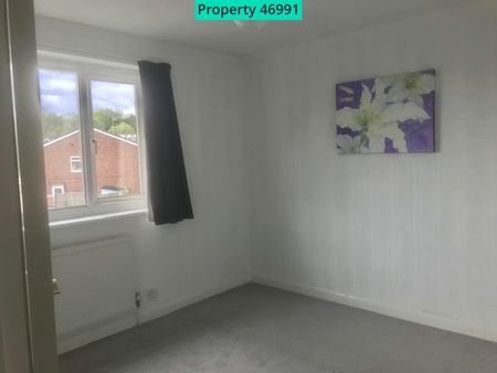 4 bedroom semi-detached house to rent - Photo 3