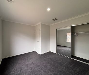 High-End Rental Opportunity: Feature Executive Home - Photo 4