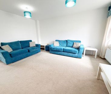 3 bedroom detached house to rent - Photo 2