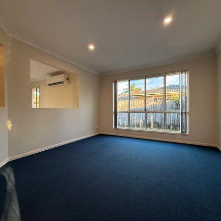 Family Home in Caboolture! - Photo 4