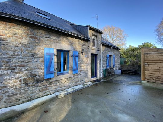 A louer maison meublée dans le bourg de Saint Nolff - Photo 1