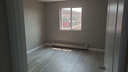 apartments at 1 Humber Court - Photo 5