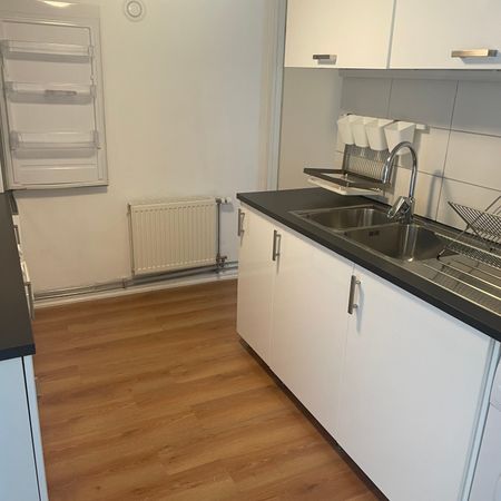 Rum i Backadalsgatan, Hisings Backa - Photo 3