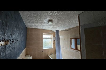 5 Bed Terraced House, Station Road, B14 - Photo 2