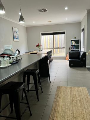 Waurn Ponds - Photo 1