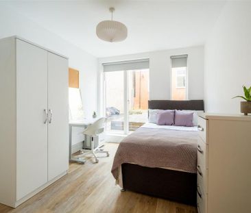 3 bedroom flat to rent - Photo 6