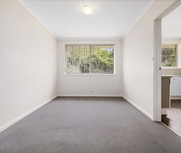 Spacious family home with separate living areas - Photo 1