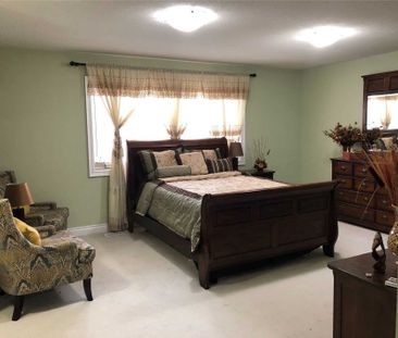 For Lease - 4 Louisburg Crescent, Brampton, Ontario - Photo 2