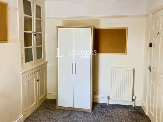 4 bedroom terraced house to rent - Photo 1