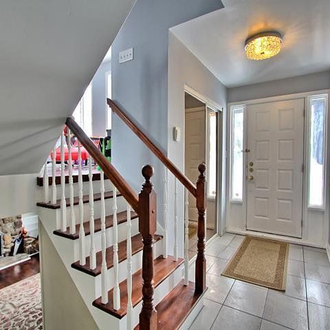 Maison à paliers multiples à louer, Laval (Sainte-Dorothée) - Photo 1