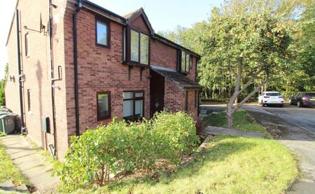 Walesby Court, LS16 - Photo 4