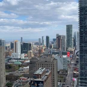 Feels brand new financial district steps to TTC subway station! - Photo 2