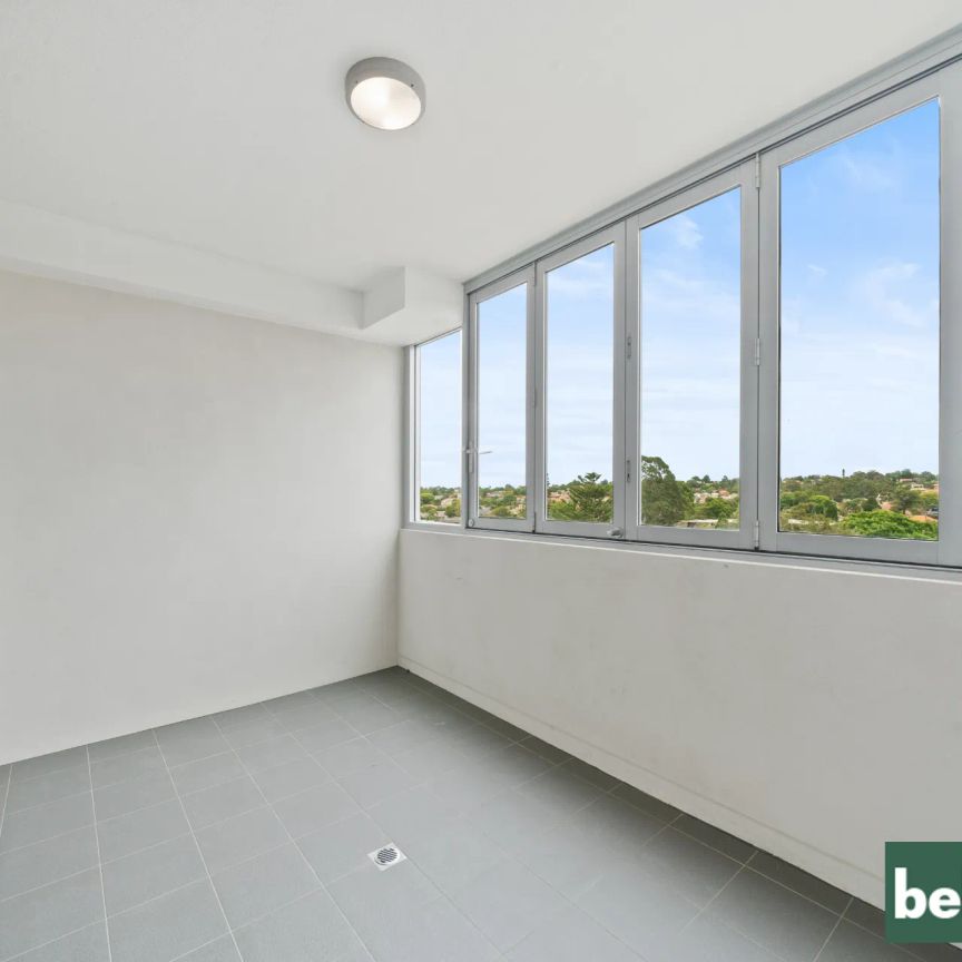 Unit 509/38 Milton Street, - Photo 1