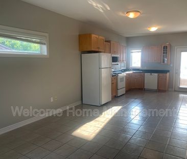 $2,195 / 3 br / 1 ba / Bright & Spacious 3-Bed Upper Unit in Thorold - Photo 4