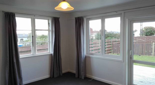 Fully insulated 3 bedroom 1 bathroom home - Photo 1