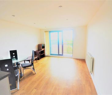 2 bedroom flat to rent - Photo 3