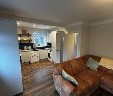 Grove Road, SM1 2AF - Photo 5