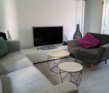 Terrassenwohnung mit Designer-Möblierung in Köln - Foto 1