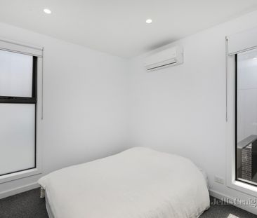 27/92 New Street, South Kingsville - Photo 2