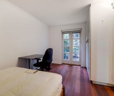 Room in a Shared House, Princes Court, SE16 - Photo 5