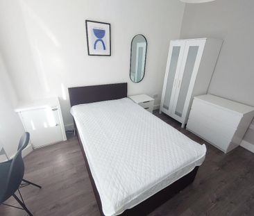 5 bedroom terraced house to rent - Photo 2