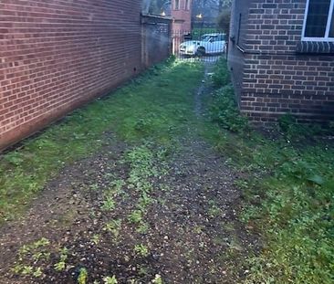 2 Bed Maisonette, Culling Road, SE16 - Photo 6