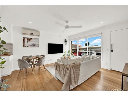 9/212 Beach Road, Mordialloc, VIC, 3195 - Photo 2