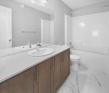 Edmonton Unfurnished duplex Rental in Edgemont - Modern 3-Bedroom H... - Photo 1