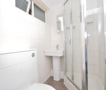 1 bedroom property to rent, - Photo 6