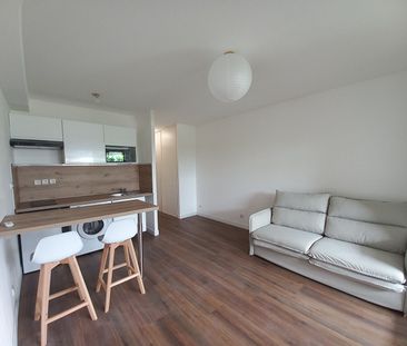 Location Appartement 1 pièce 24m² LA BRETAGNE 97490 - Photo 3