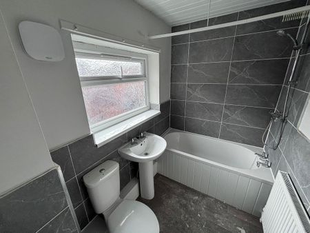4 bedroom maisonette to rent - Photo 3