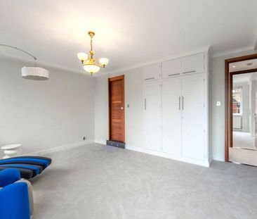 St James’s Close, St John’s Wood - Photo 4