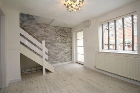 2 bedroom terraced house to rent - Photo 3