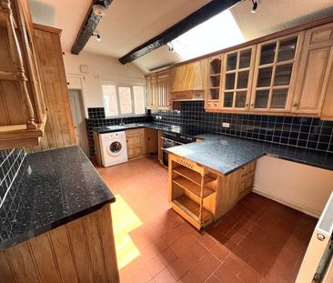 2 bedroom terraced house to rent - Photo 2