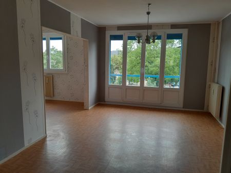 T4 CENTRE-VILLE CHAGNY - Photo 2