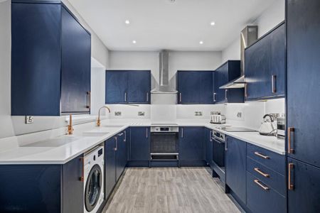 1 bedroom in a house share to rent - Photo 5