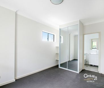 Beautiful Unit! Great Location! - Photo 1