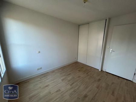 Location Appartement 3 pièces 57m² SAUMUR 49400 - Photo 2