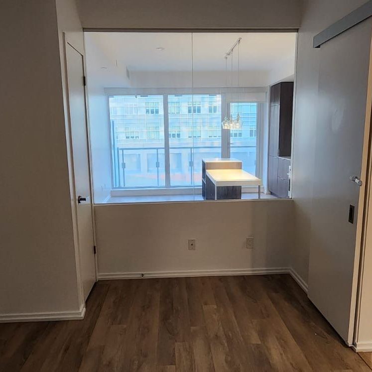 For Lease - 197 Yonge Street, Toronto, Ontario - Photo 1